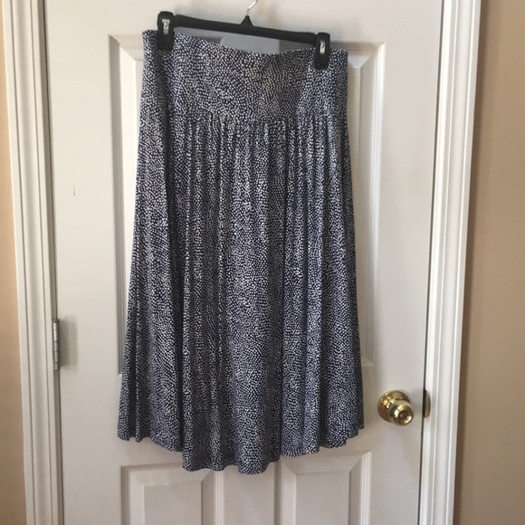 Skirt - Picture 2 of 4